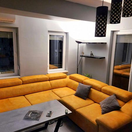 Future Apartments ▍Luxury ▍In The Heart Of Skopje ▍ Bagian luar foto